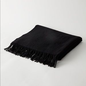 Aritzia Wilfred Classic Wool Scarf